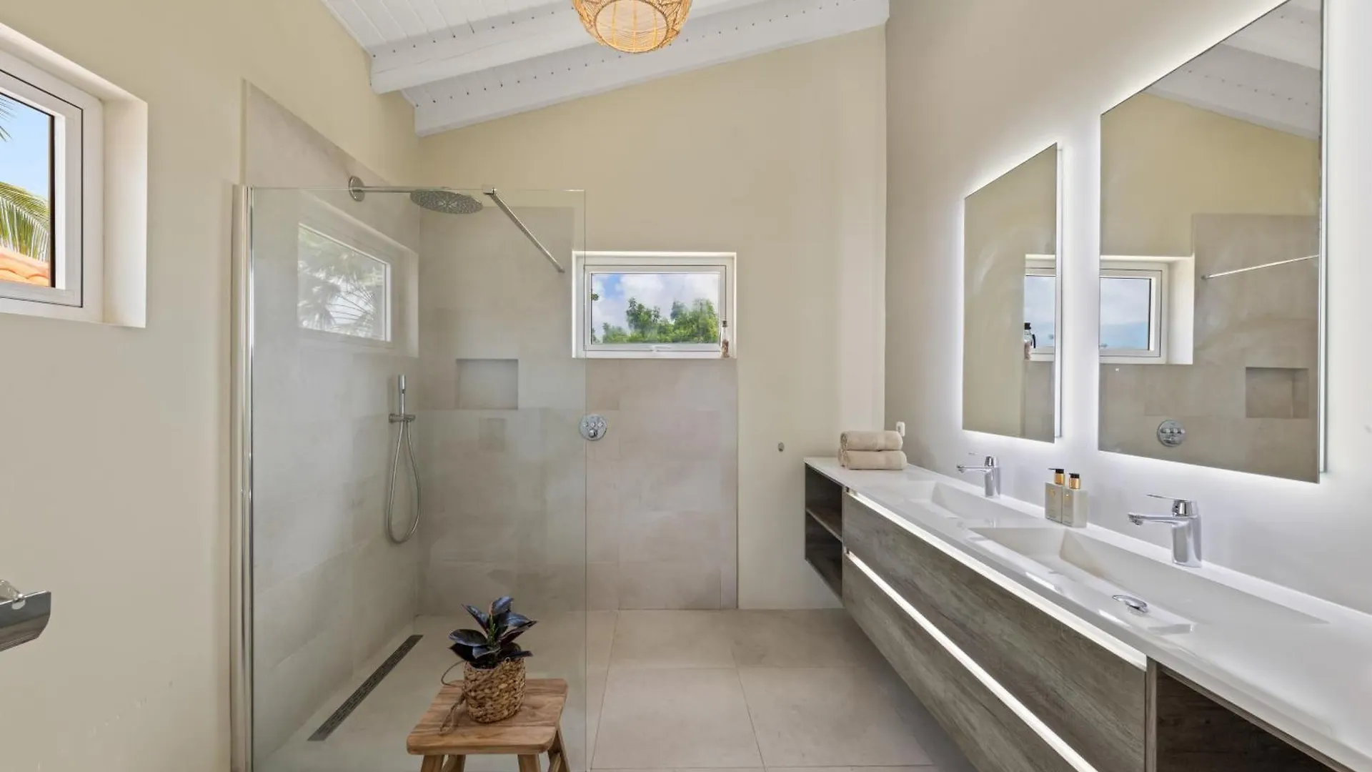 Palm Villa Curacao - Luxe, Kindvriendelijk & Zwembad Willemstad Curaçao